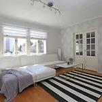 And Private House In Center Holiday home *