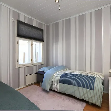 Semesterbostad And Private House In Center *