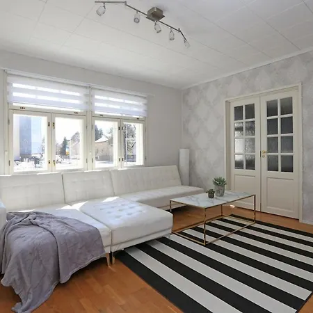 And Private House In Center Semesterbostad *