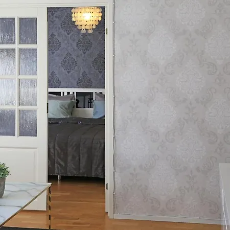 And Private House In Center Semesterbostad Lahtis